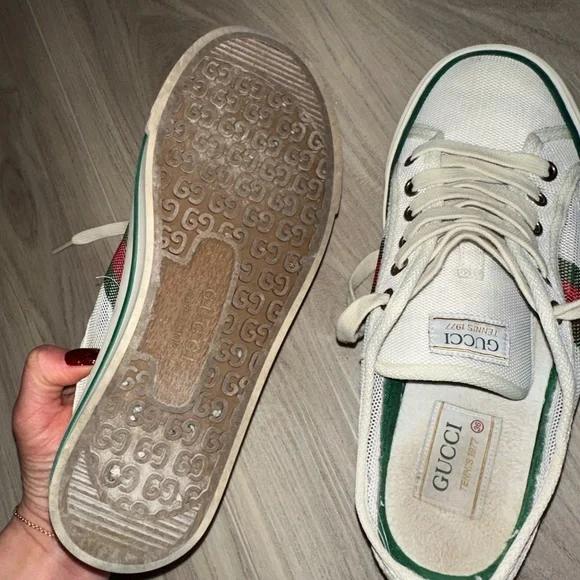 Gucci White and Green Sneakers - Picture 7 of 7